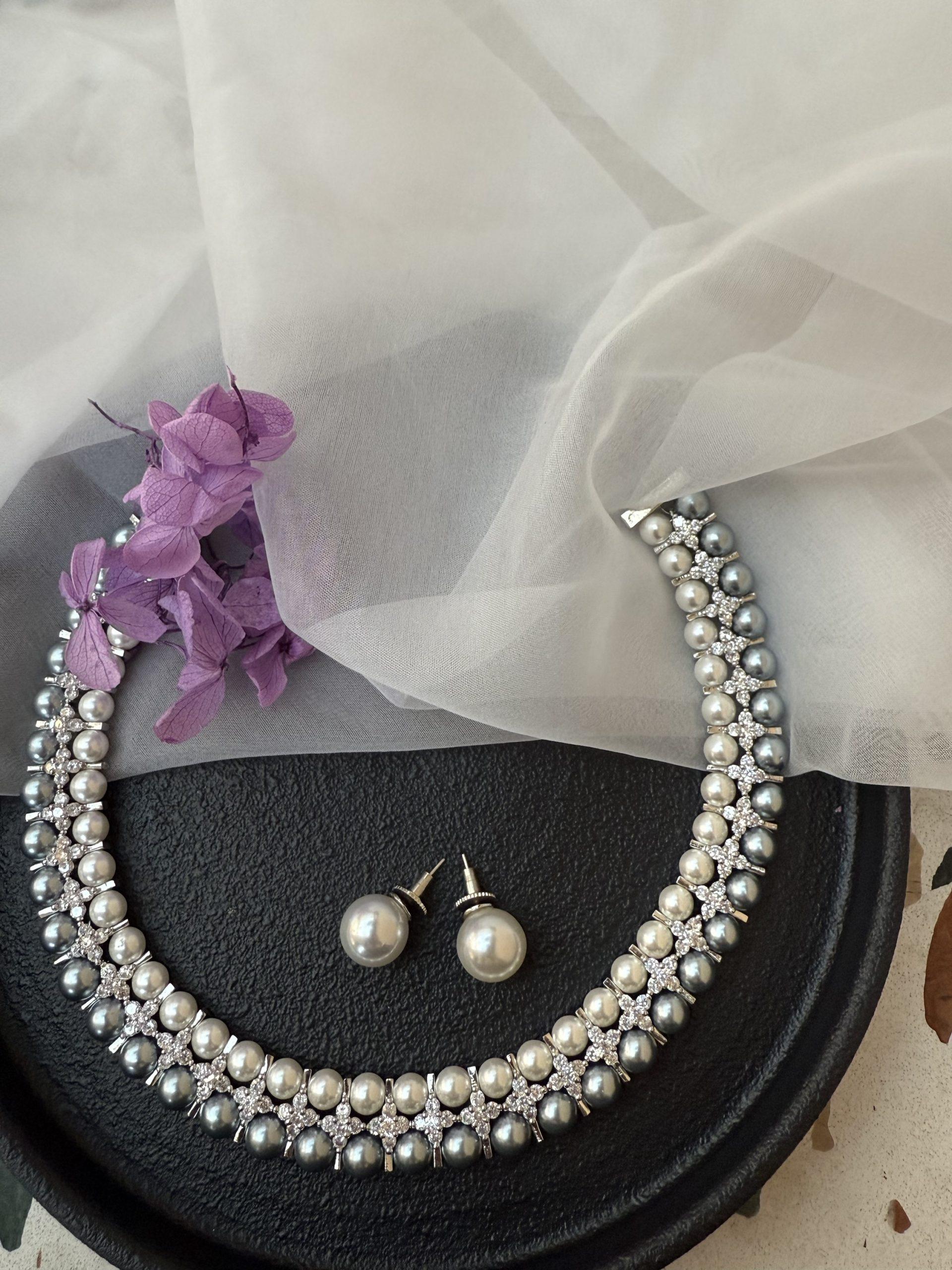 Necklace + Earings image 0