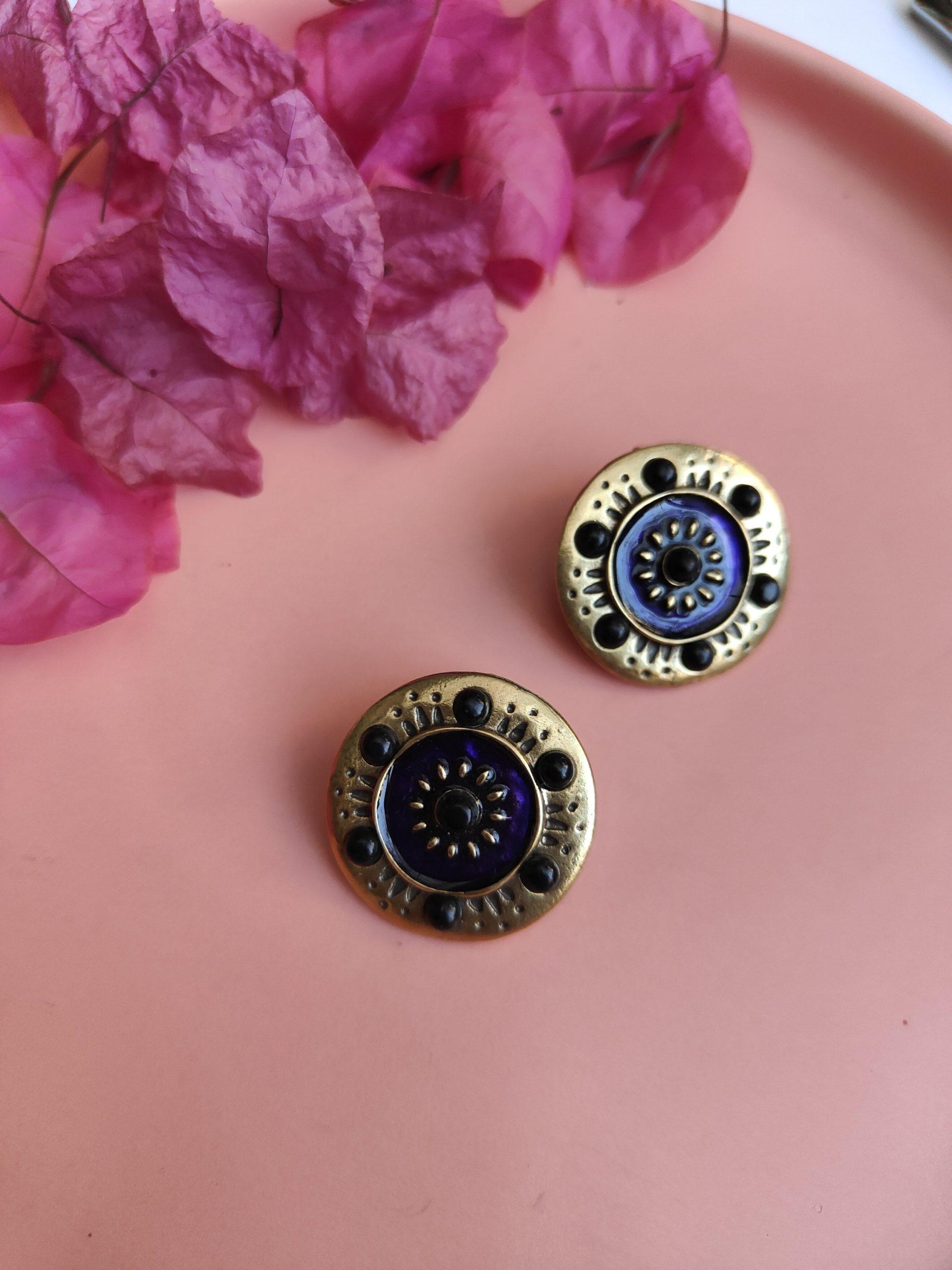 Resin Round Button Earing image 0