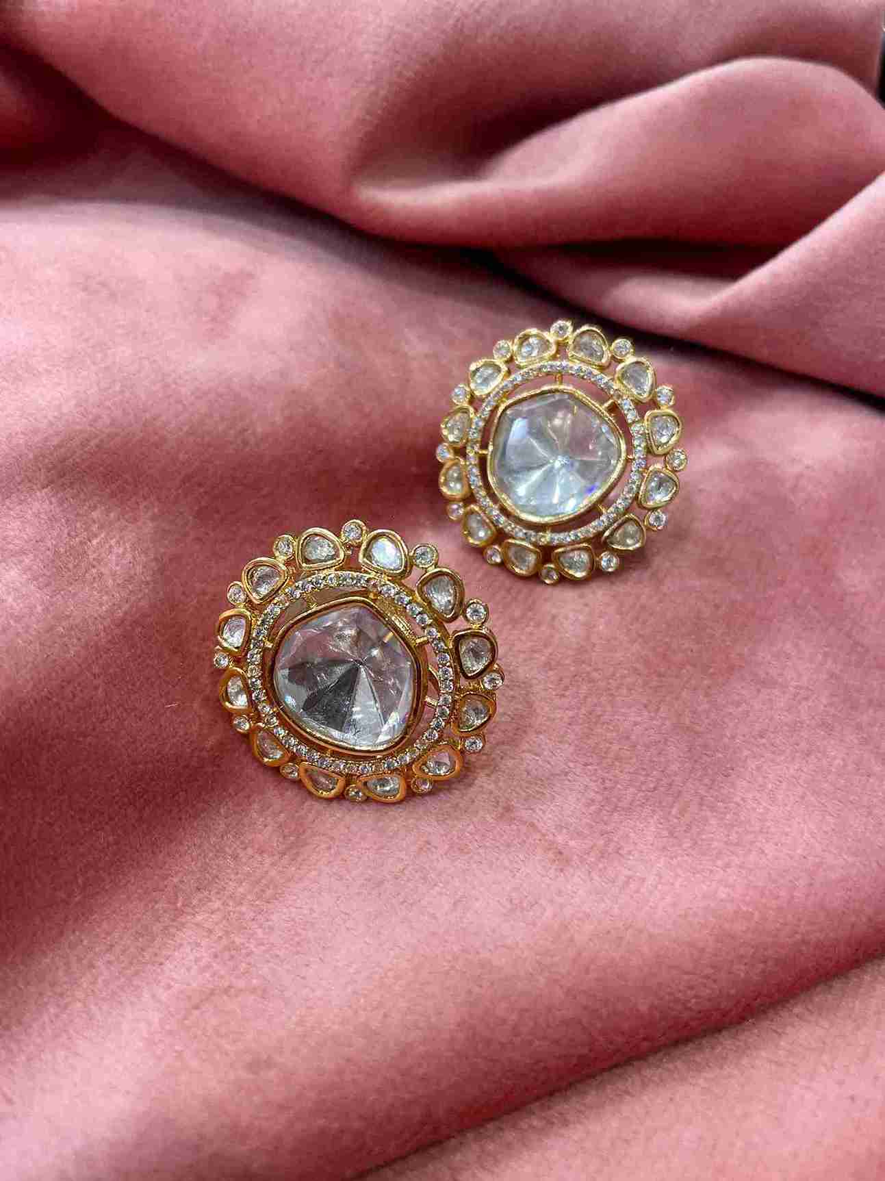 INDIRA POLKI STUD image 0