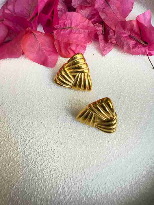 TRIANGLE LINING STUD image 0