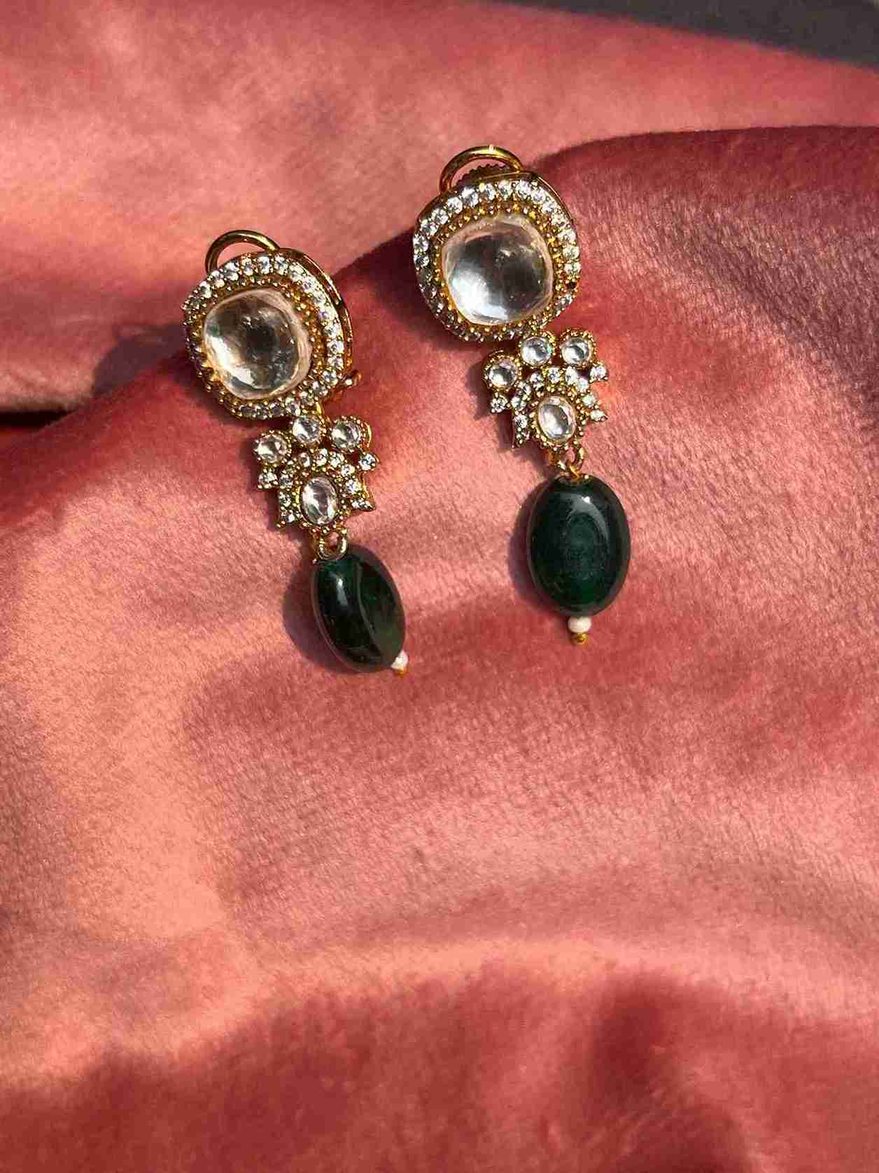 survi kundan stud image 0