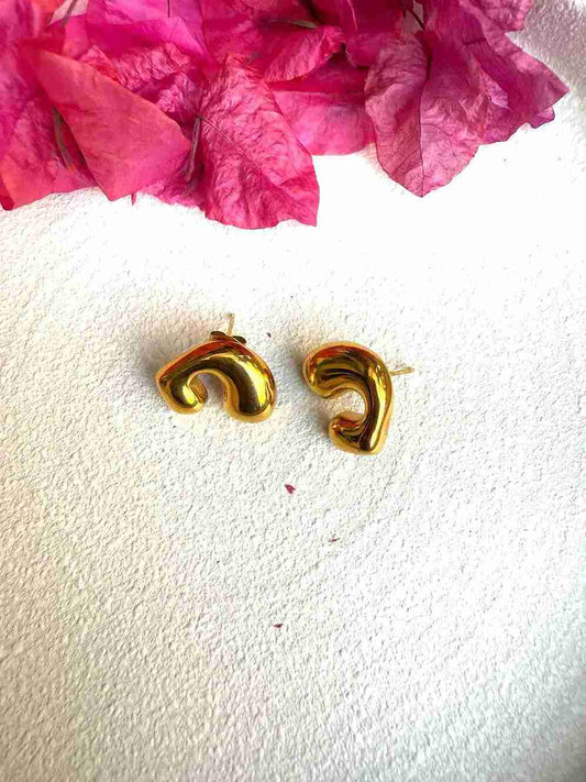 BOAT STUD image 0