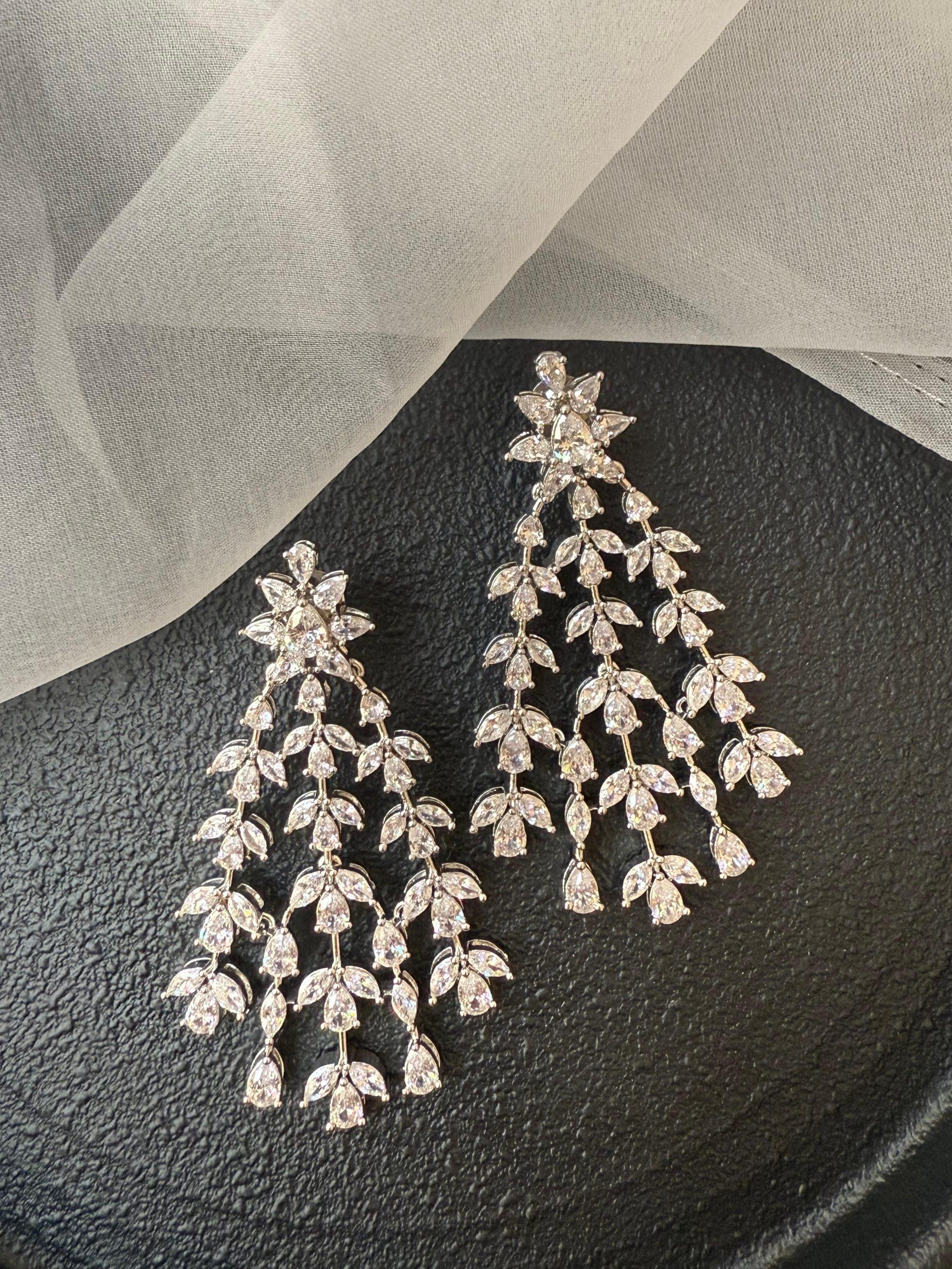 Veya Diamond Earrings image 0