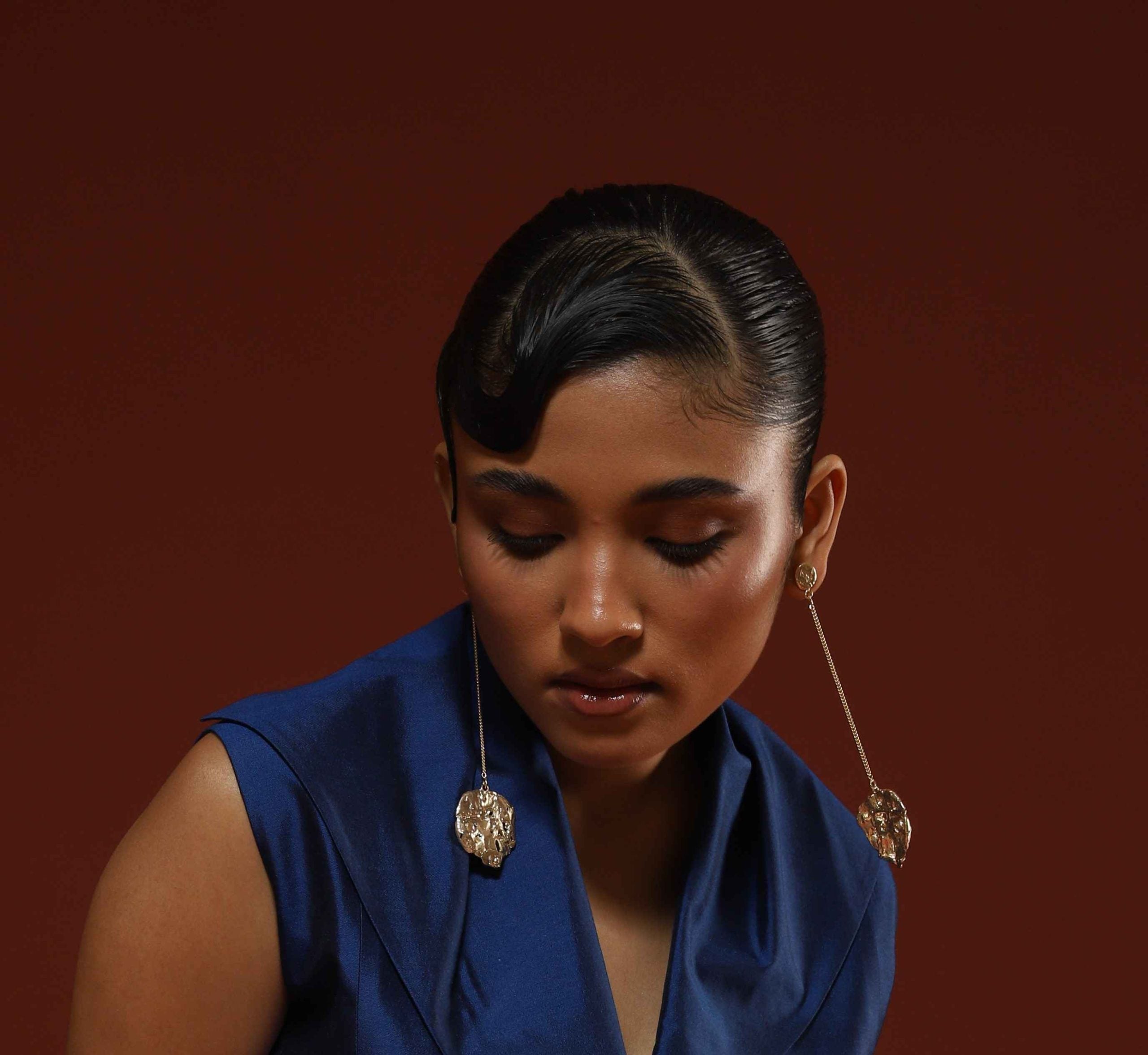 LEAF LONG EARRING image 1