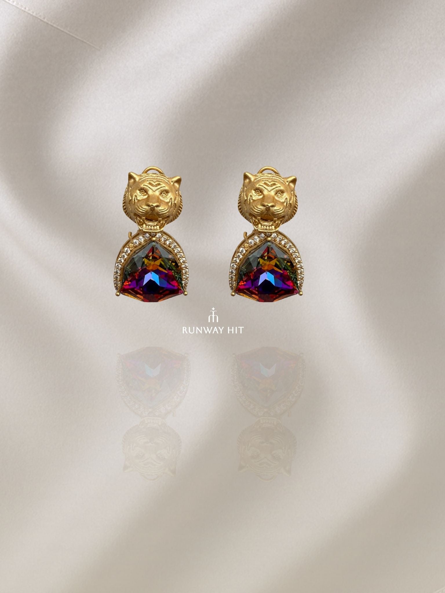 SABYA SWAROVSKI EARRING (BROWN TOPAZ)