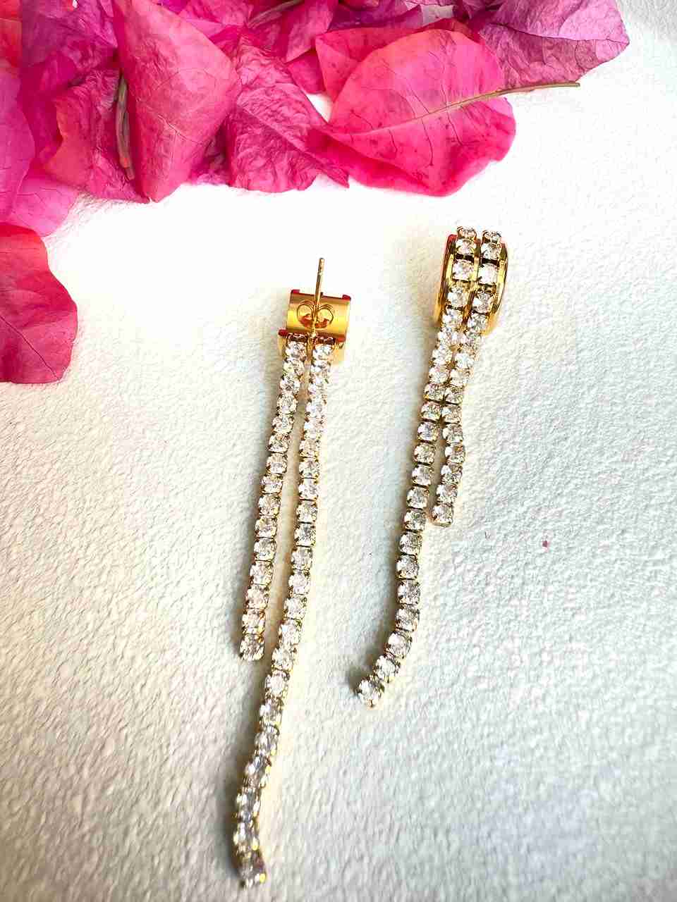 STONNY LONG EARRING image 0