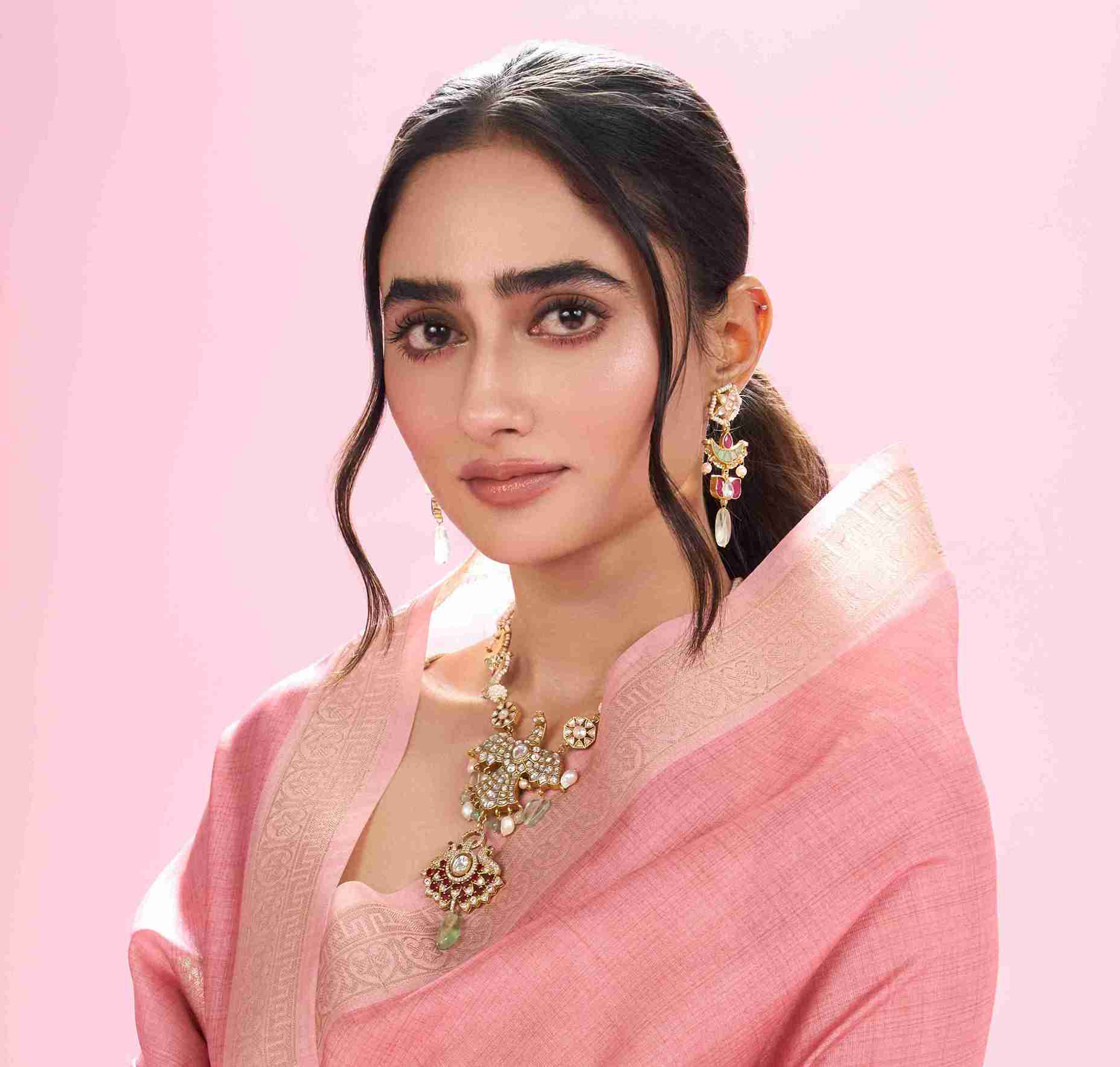 Raksha set