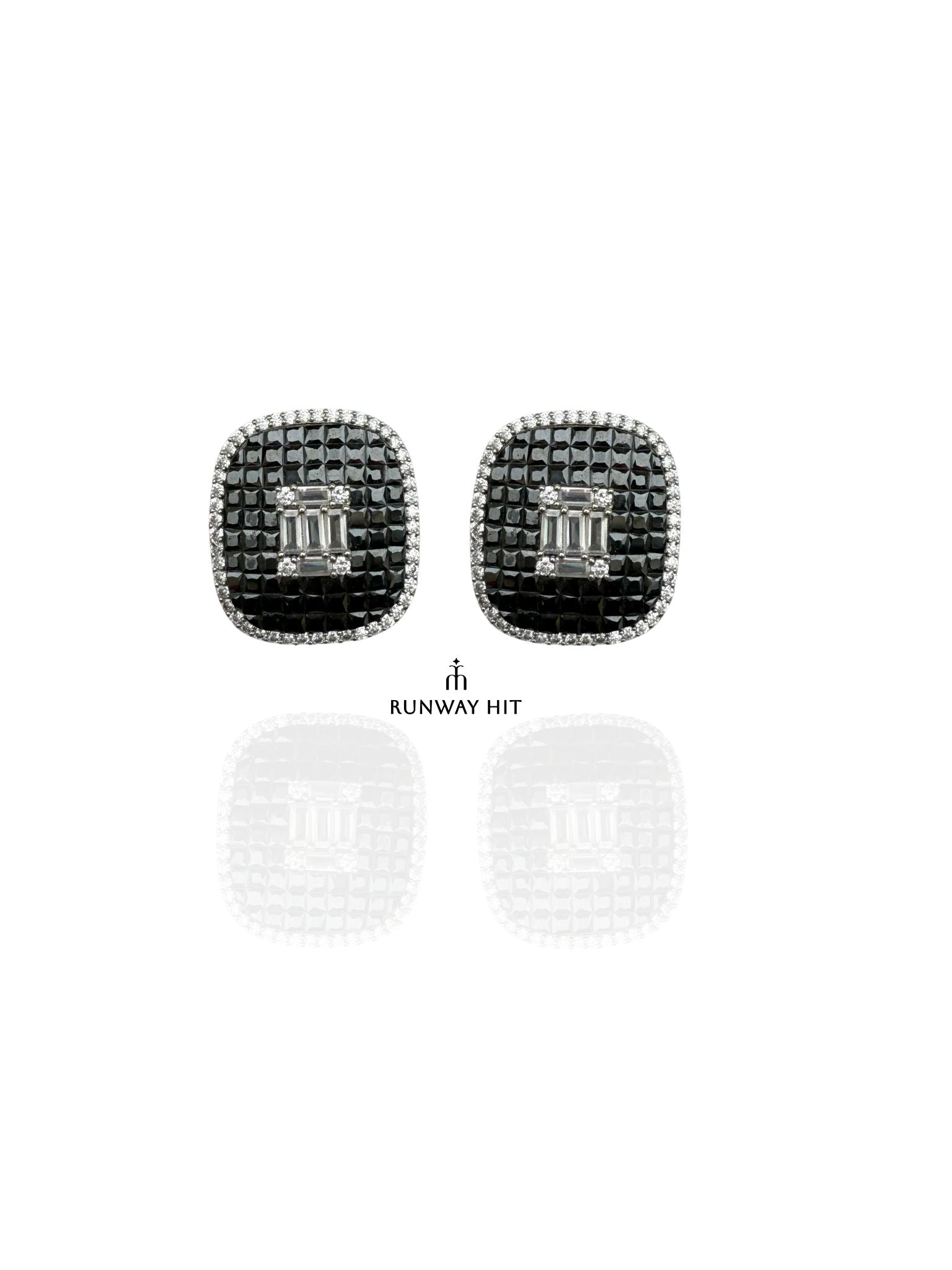 SQUARE BLACK EARRING