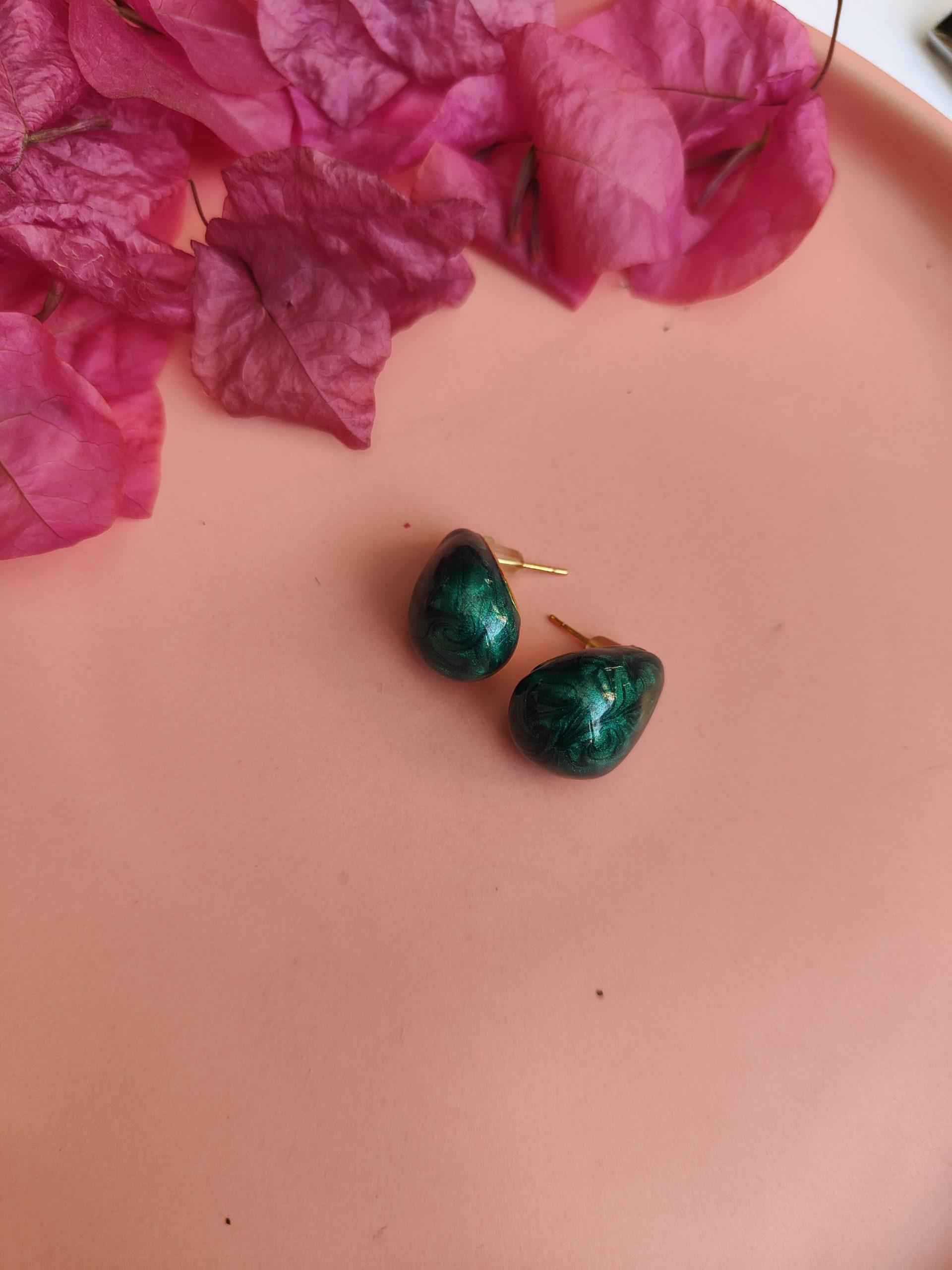 Green Pearl Drop Earing image 0