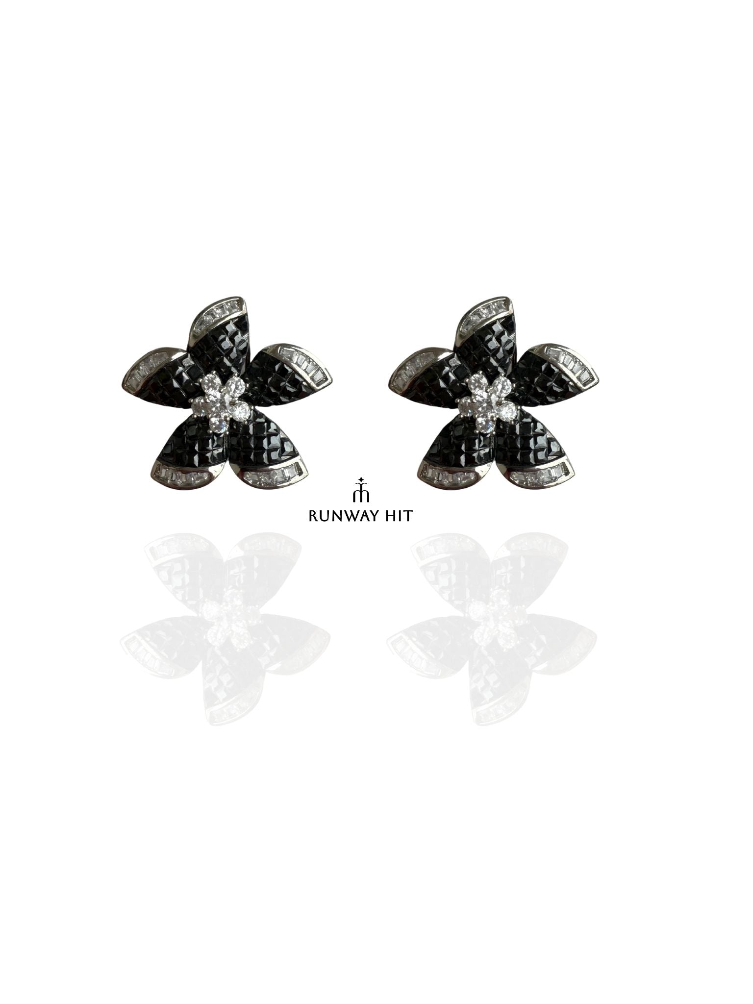 BLACK MOSSAIC FLOWER STUD