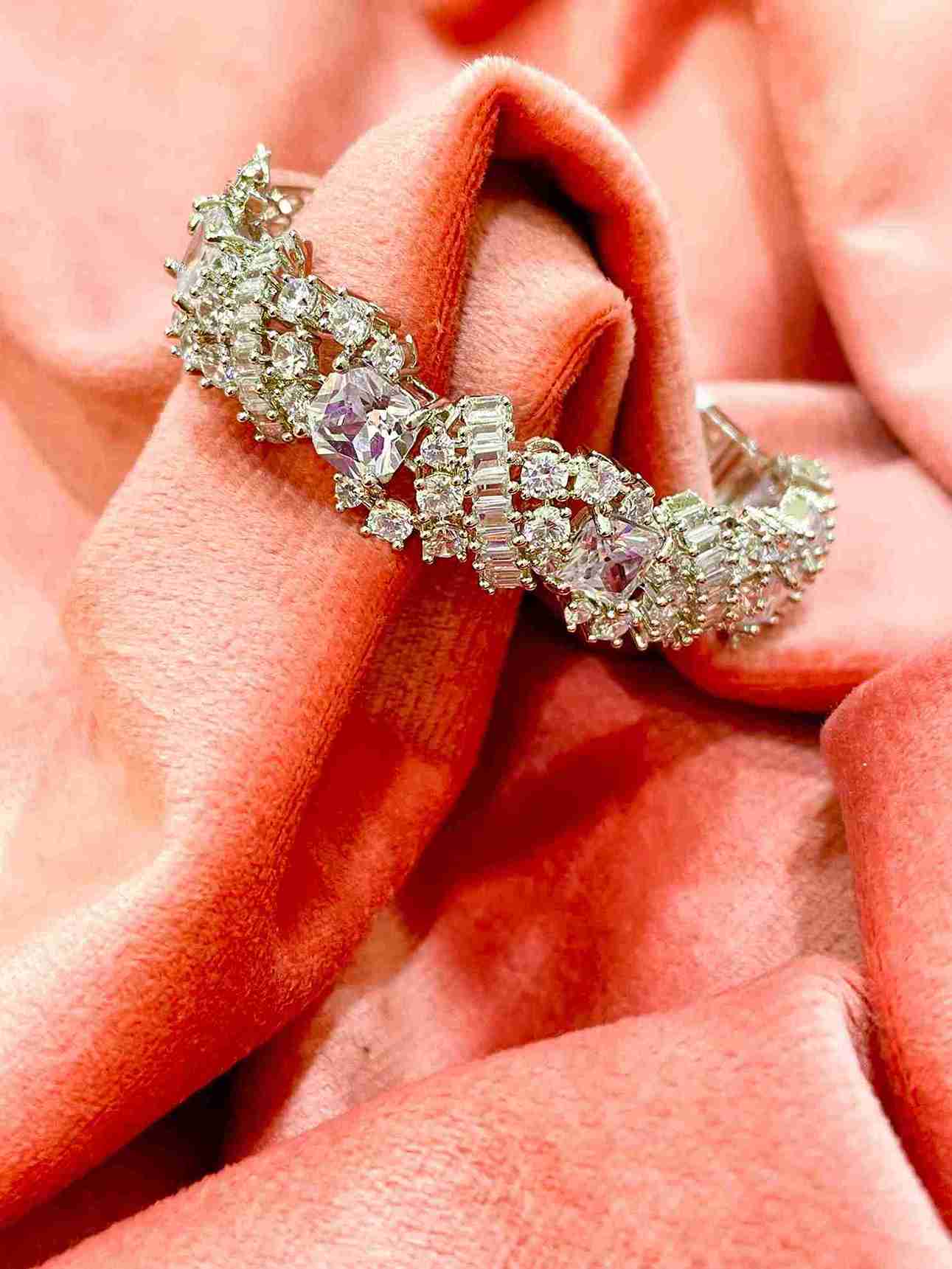 RITU DIAMOND BRACELET image 0