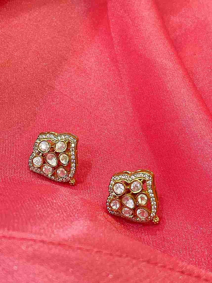 MAHISREE POLKI STUD image 0