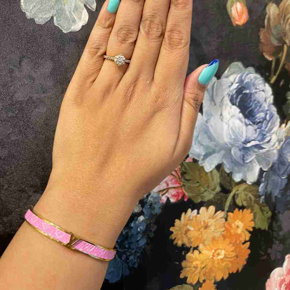 LV PINK LEATHER BRACELET image 0