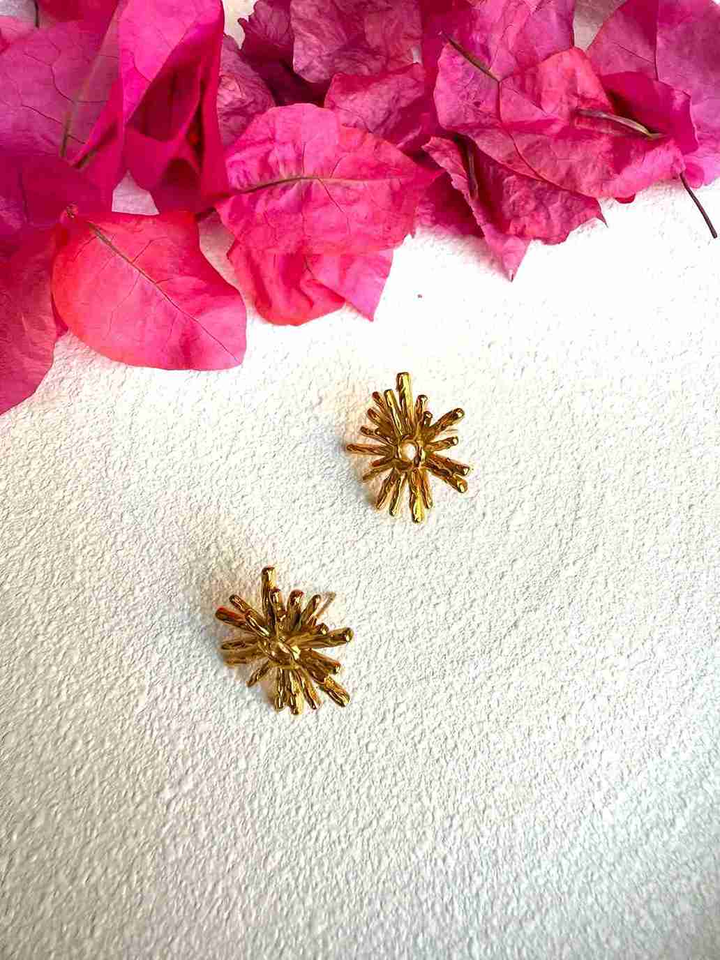 FIRECRACKER GOLD STUD image 0