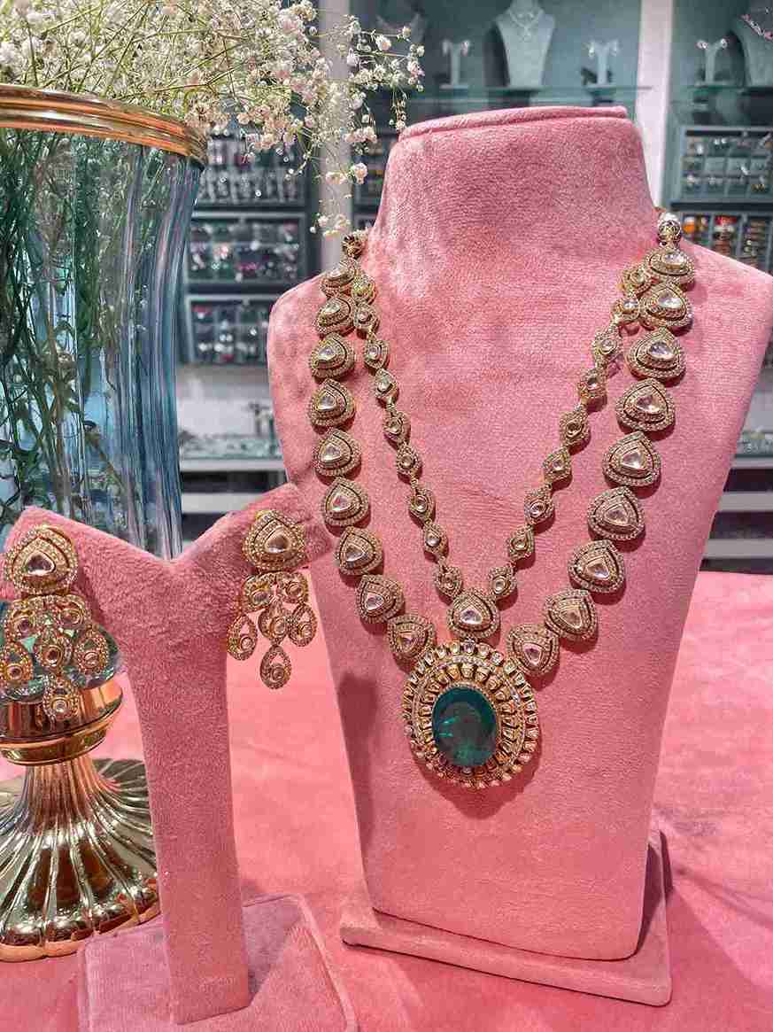 SHILPA GREEN DOUBLET 2 LINE NECKLACE SET image 0