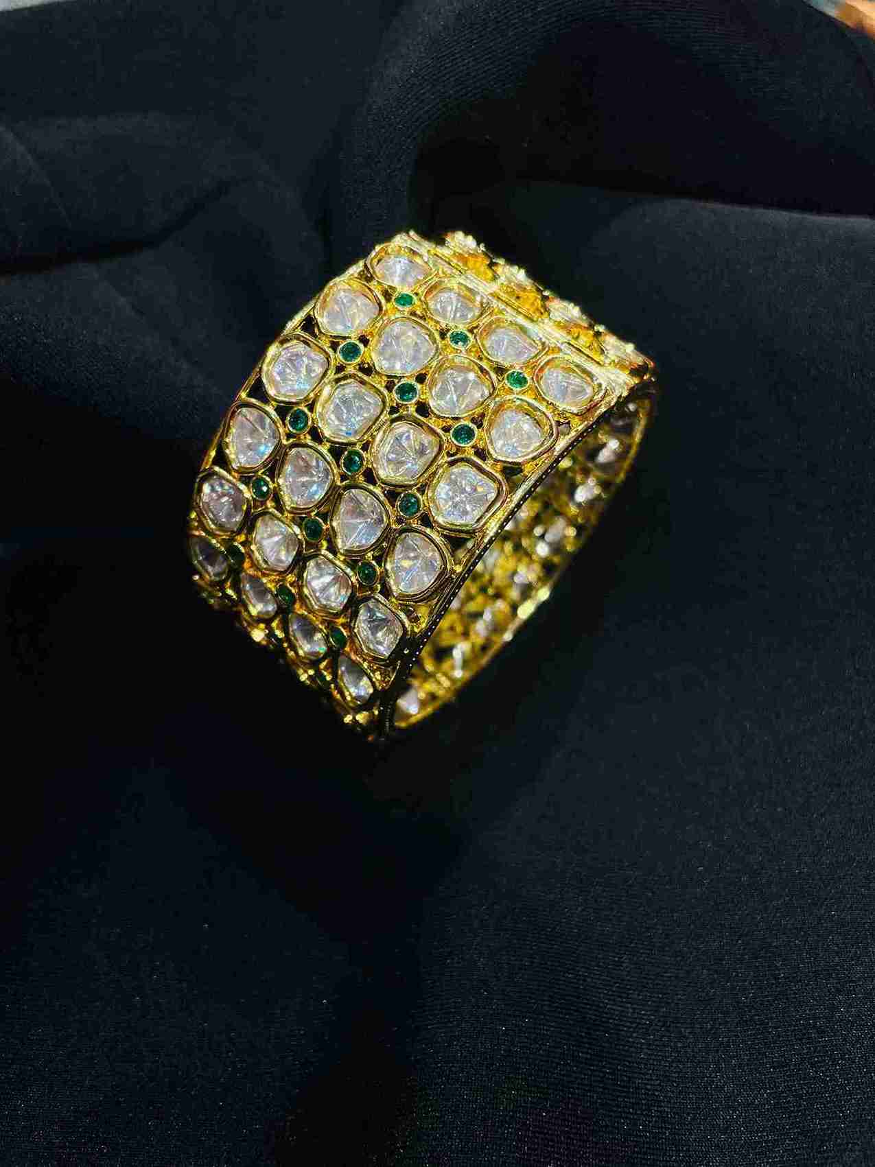 SAMIKSHA POLKI BANGLE image 0