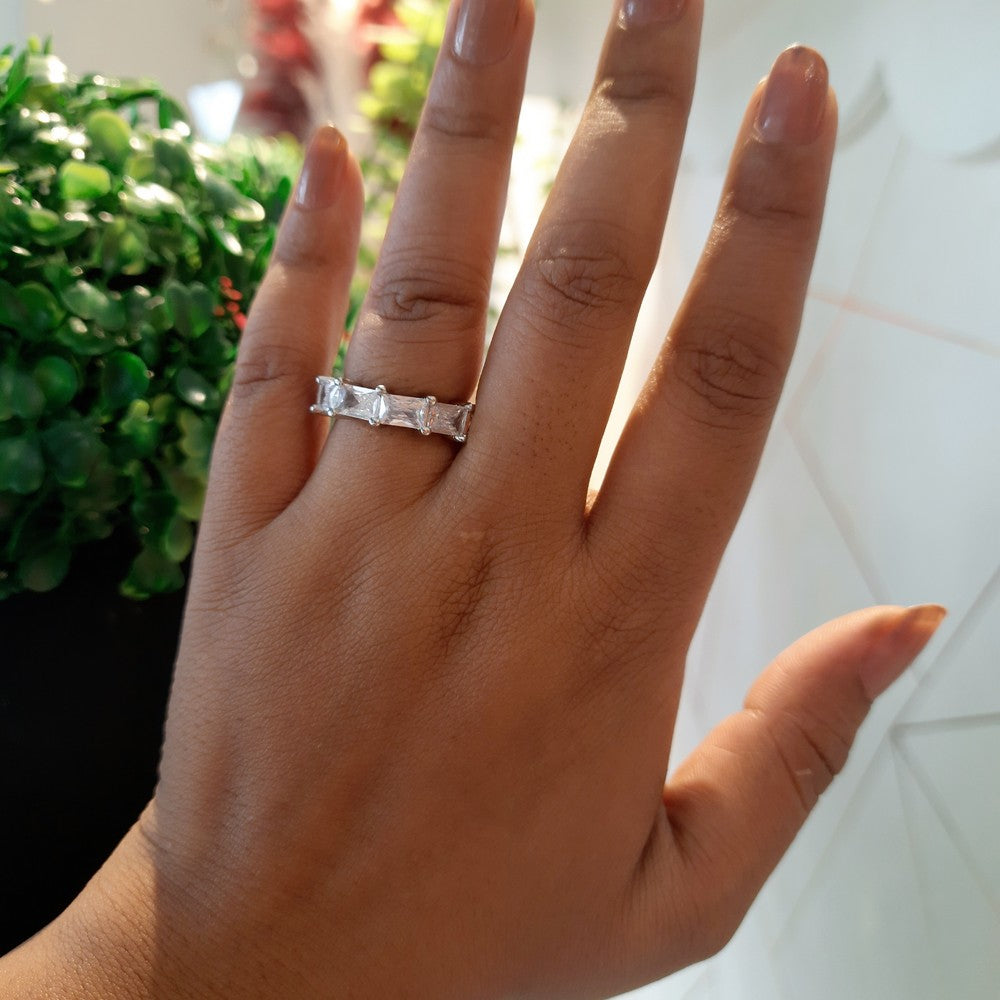 Sleeping Baguette Ring image 1