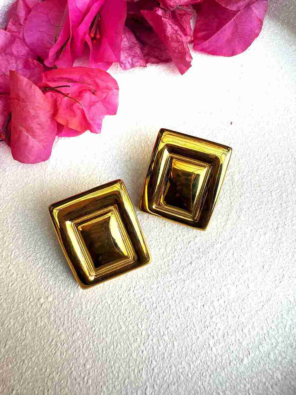 PRISCILLA STUD image 0