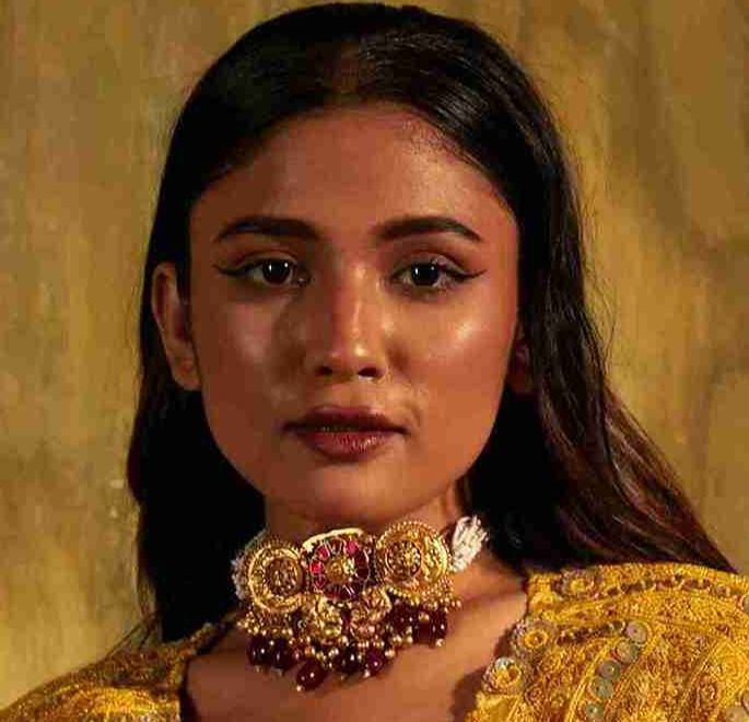 Kashvi Choker Gold image 0