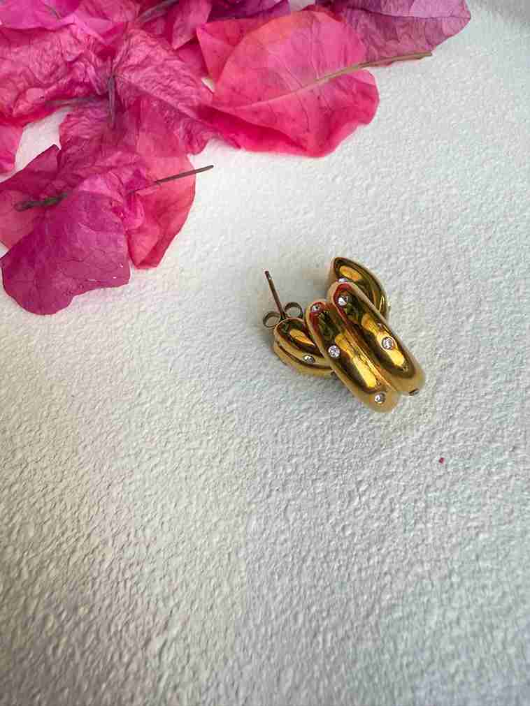 DIAMOND DOT HOOPS image 0