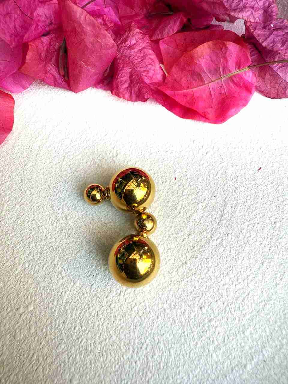 BOTH SIDED ROUND STUD image 0