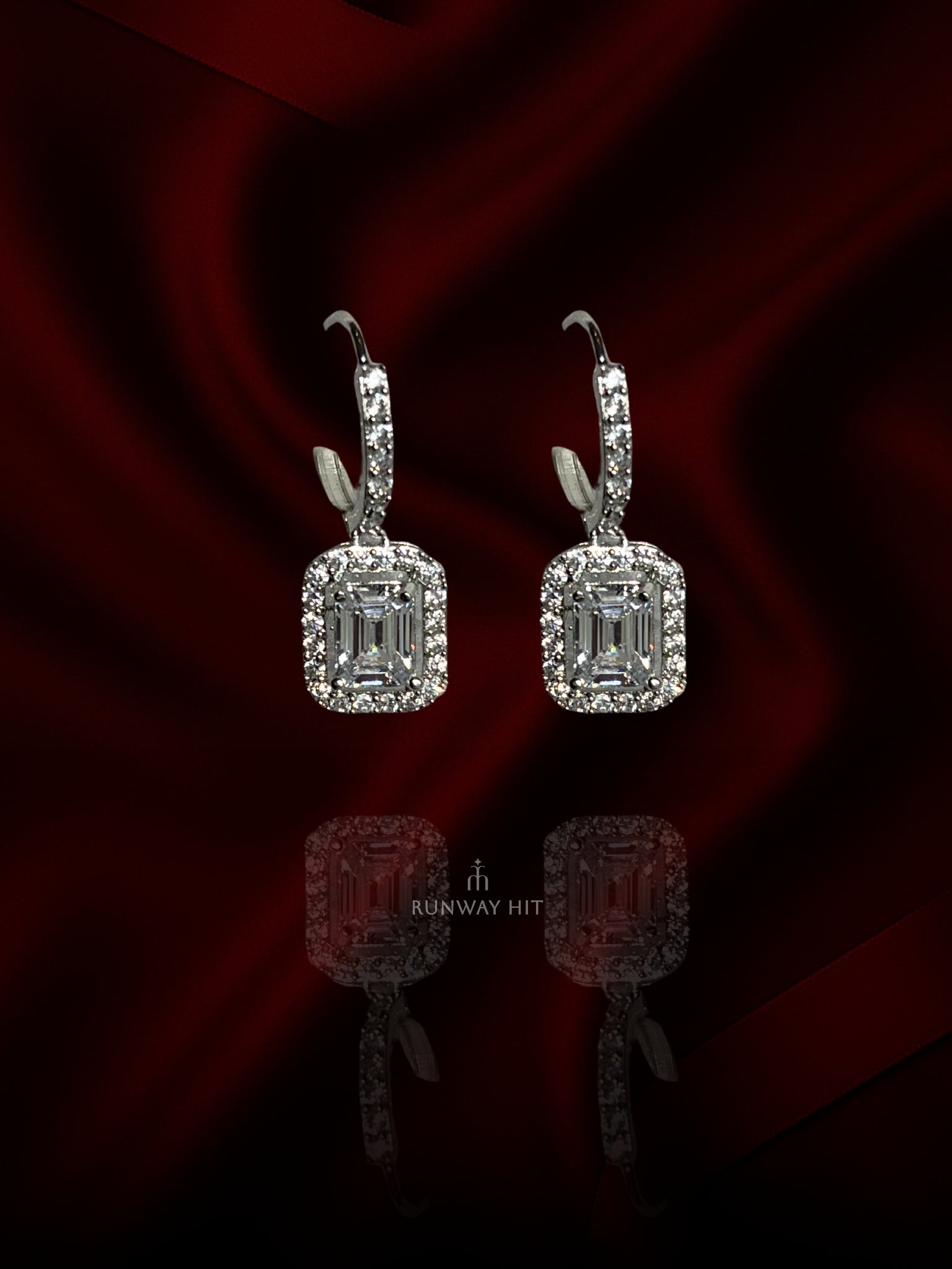 BAGUETTE DROP PURE SILVER EARRING