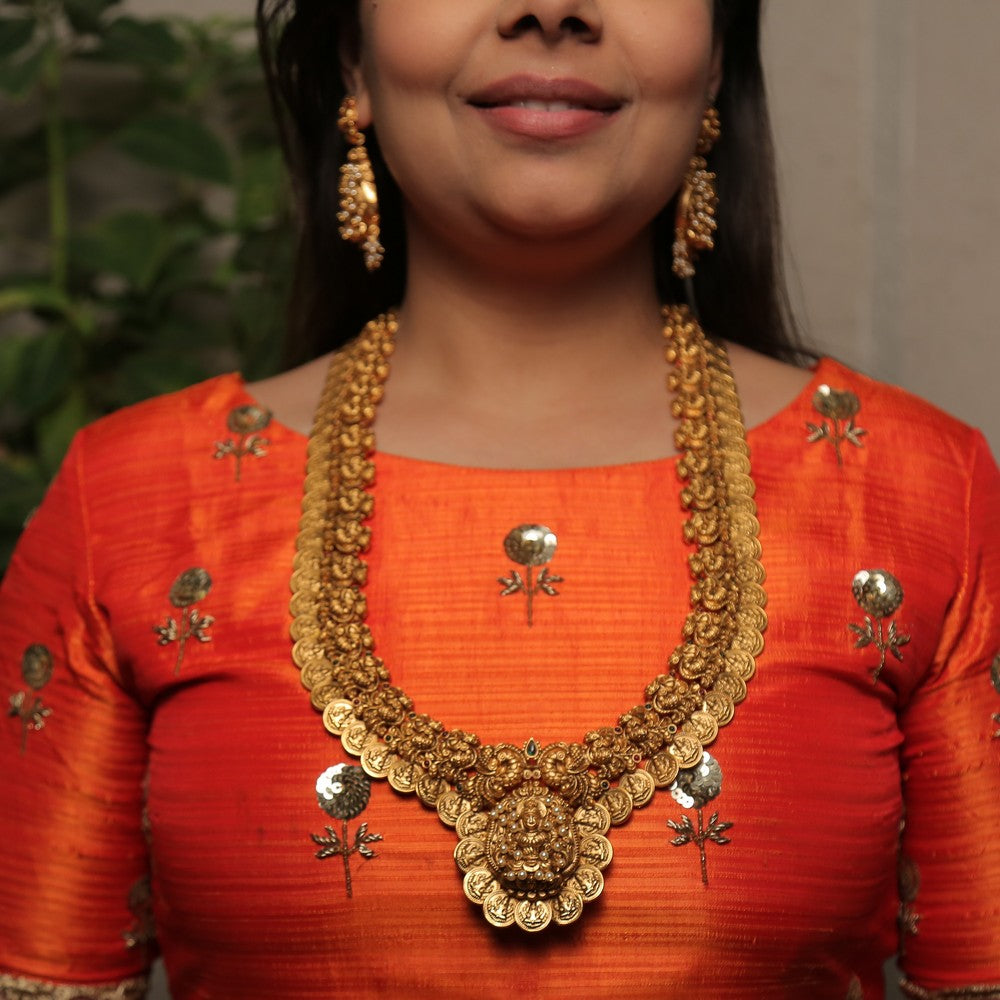 Bhavika Necklace with Earrings Set image 2