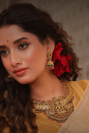 Niharika Long Temple Set image 0