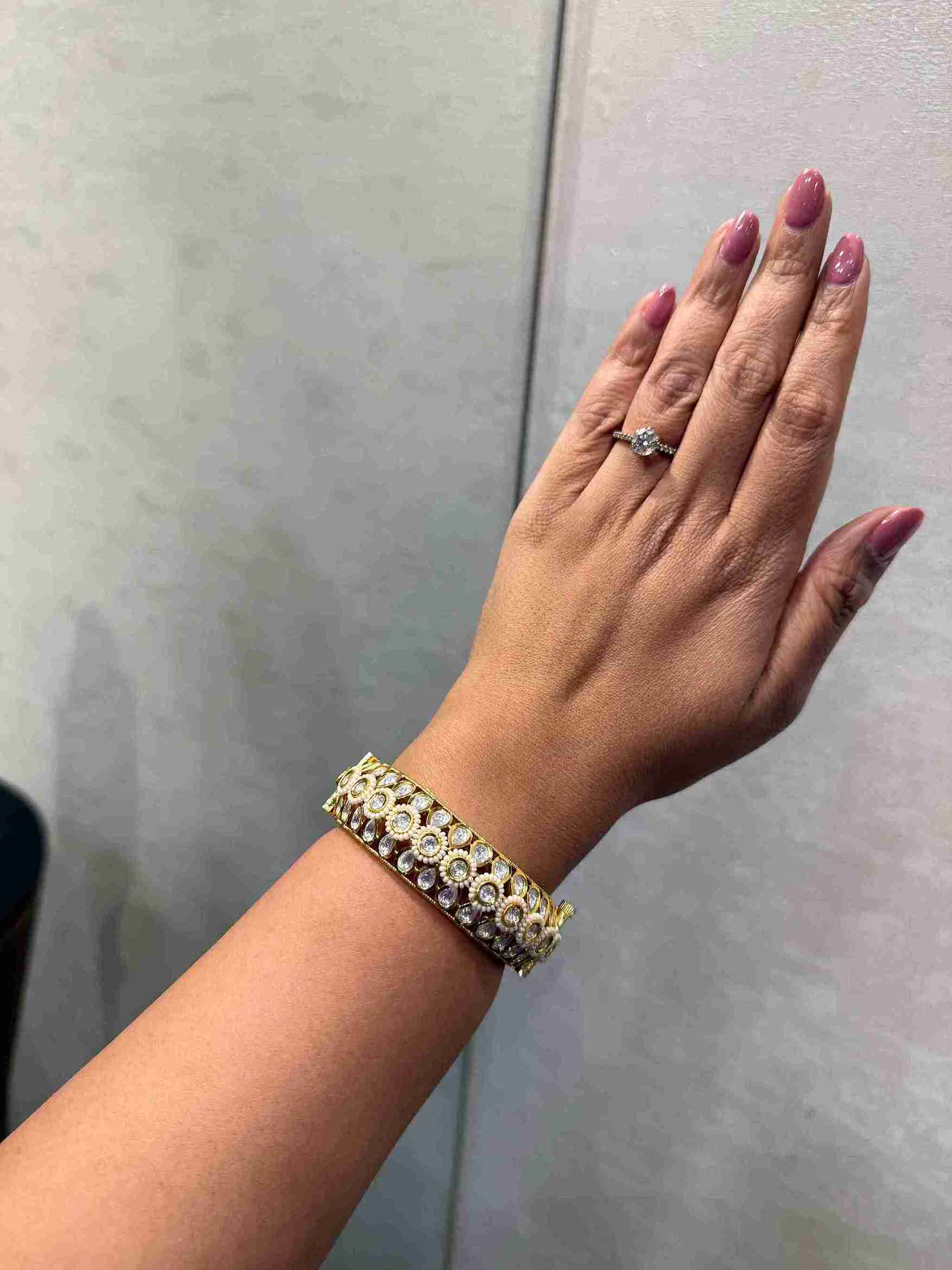 SHIRSHTI PEARL POLKI BANGLE image 0