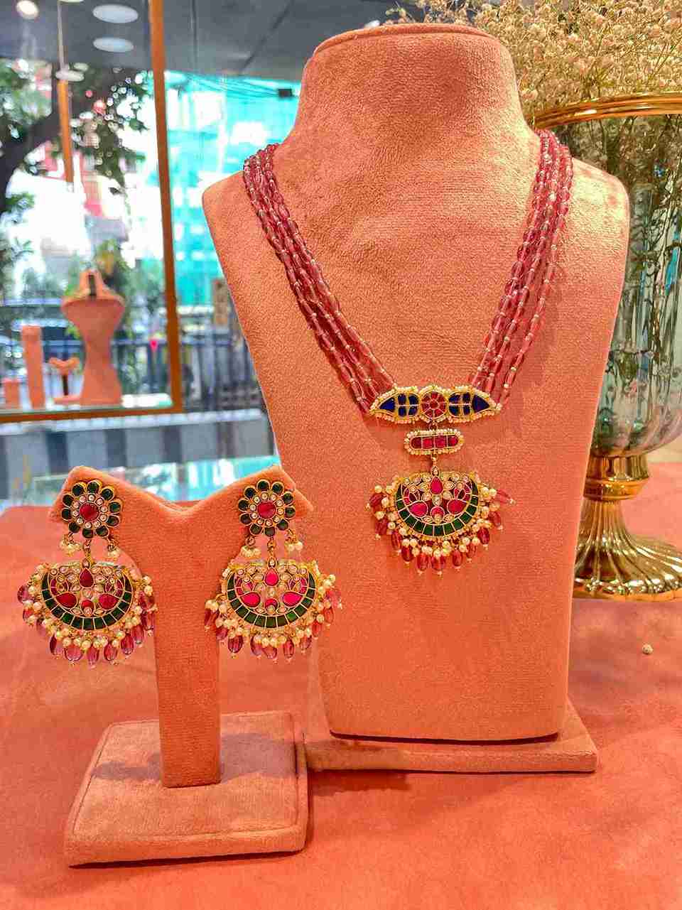 SHRUTI AHMEDABADI KUNDAN NECKLACE SET image 0