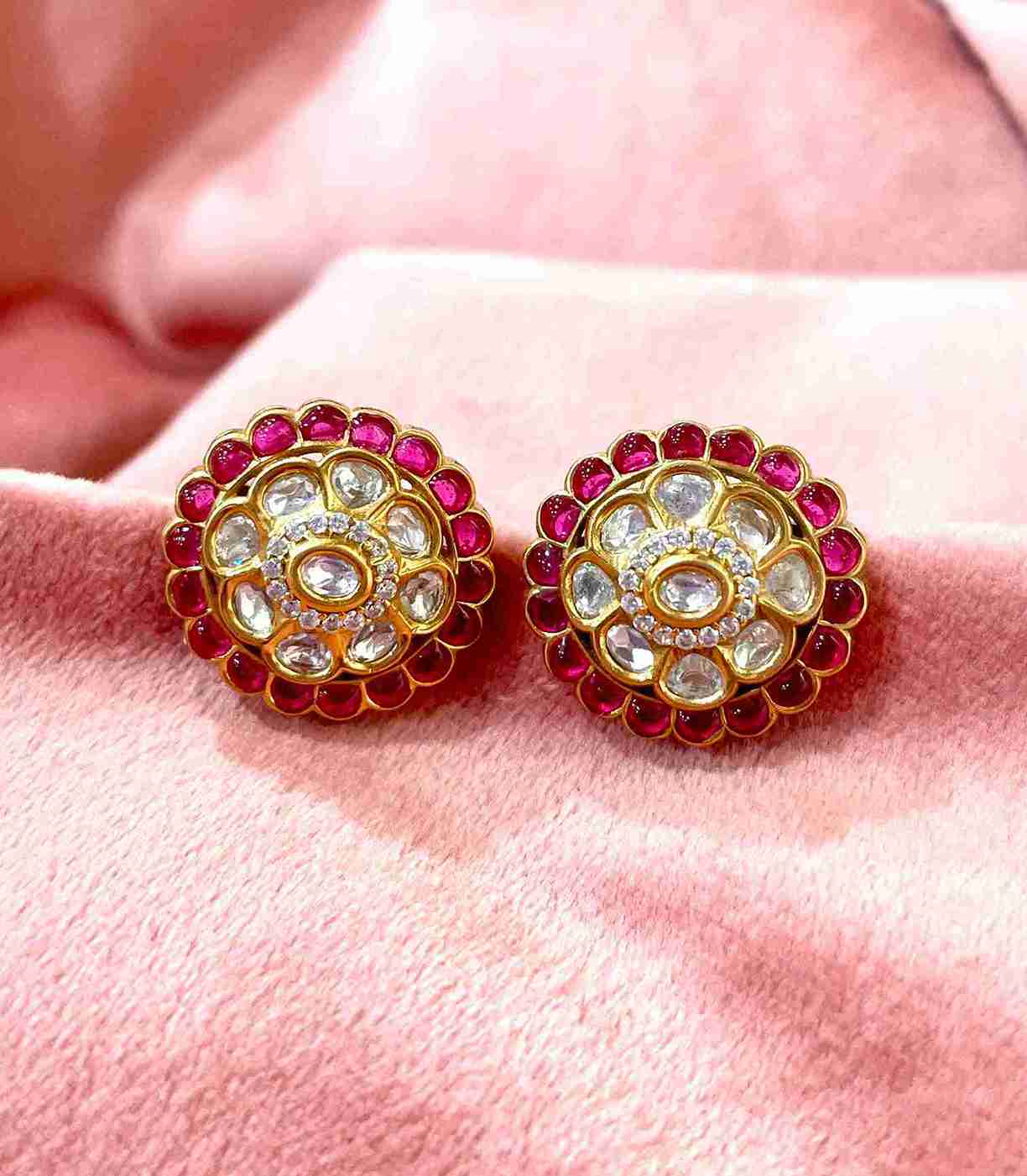 FLOWER RED POLKI EARRING image 0