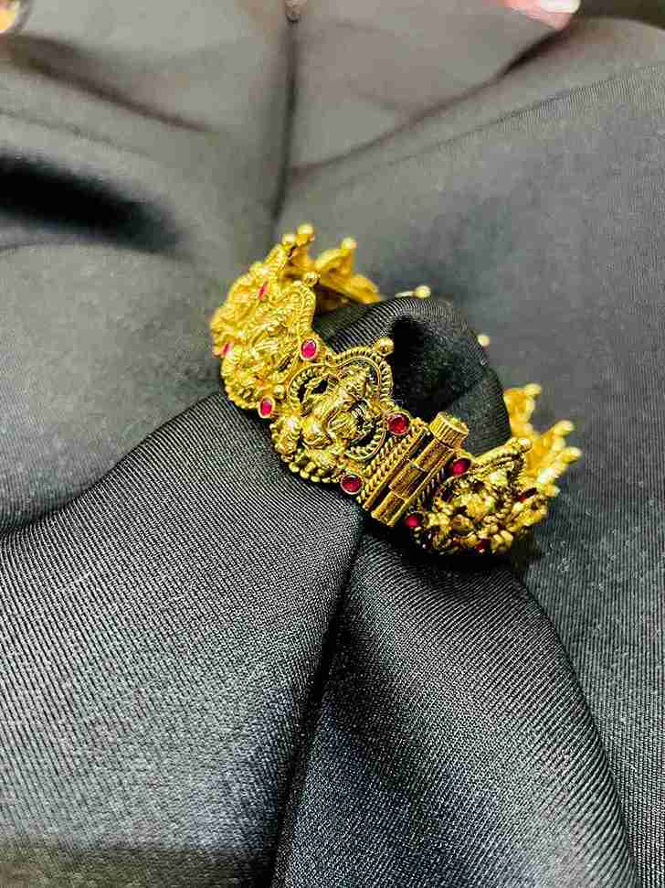 Ganesh Temple Bangle image 0