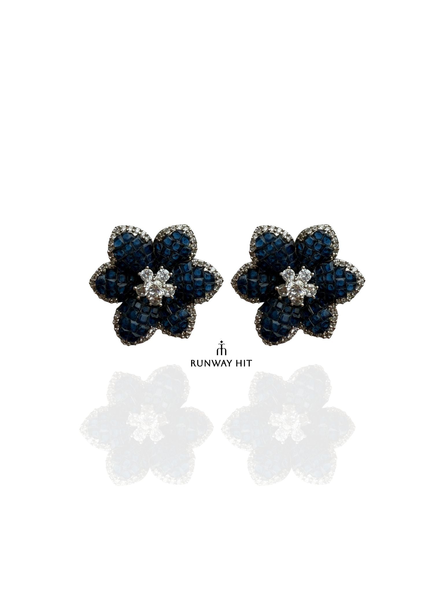 DIXIE BLUE FLOWER EARRING