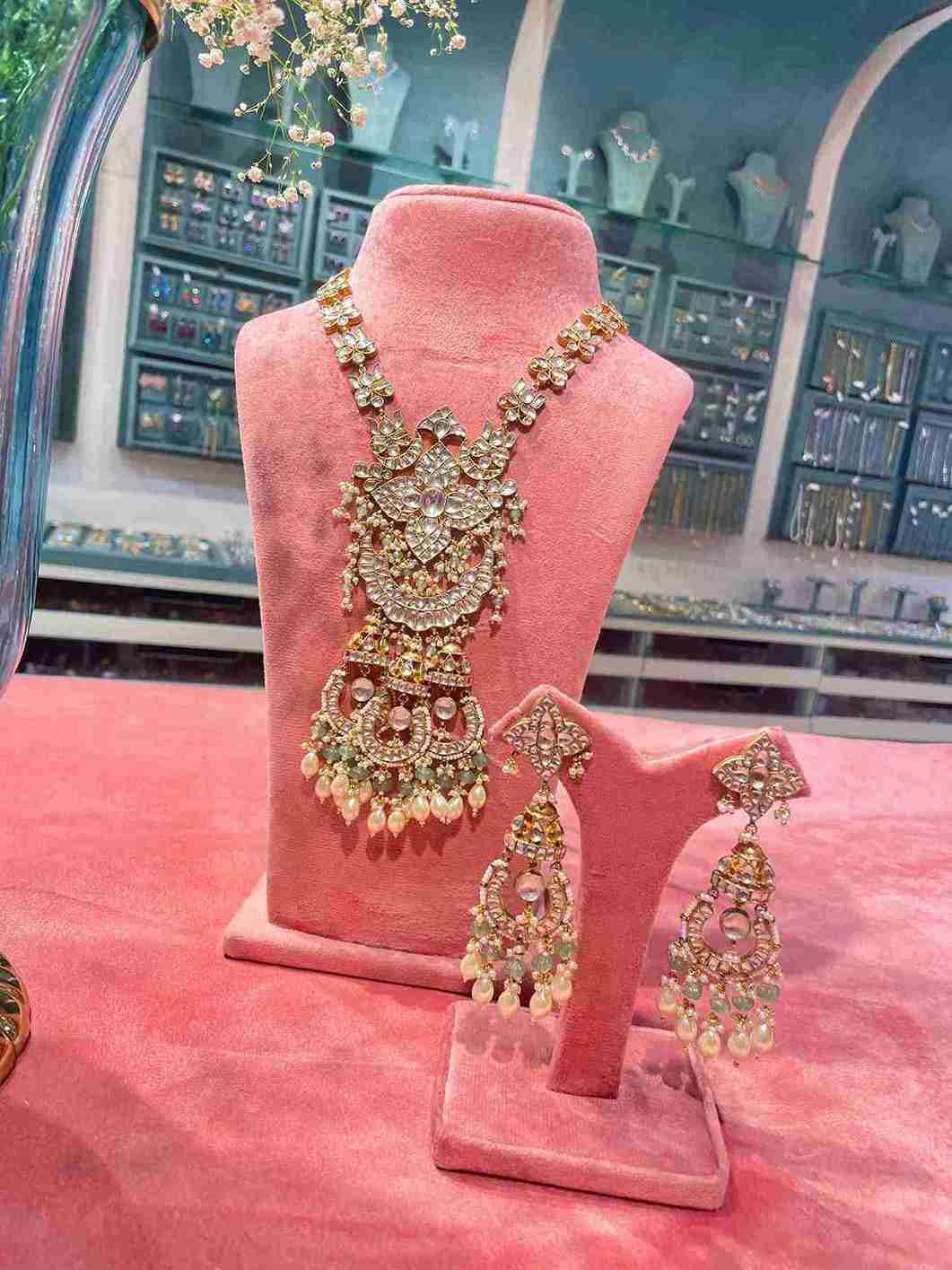 NEELAM LONG AHMEDABADI KUNDAN NECKLACE SET image 0