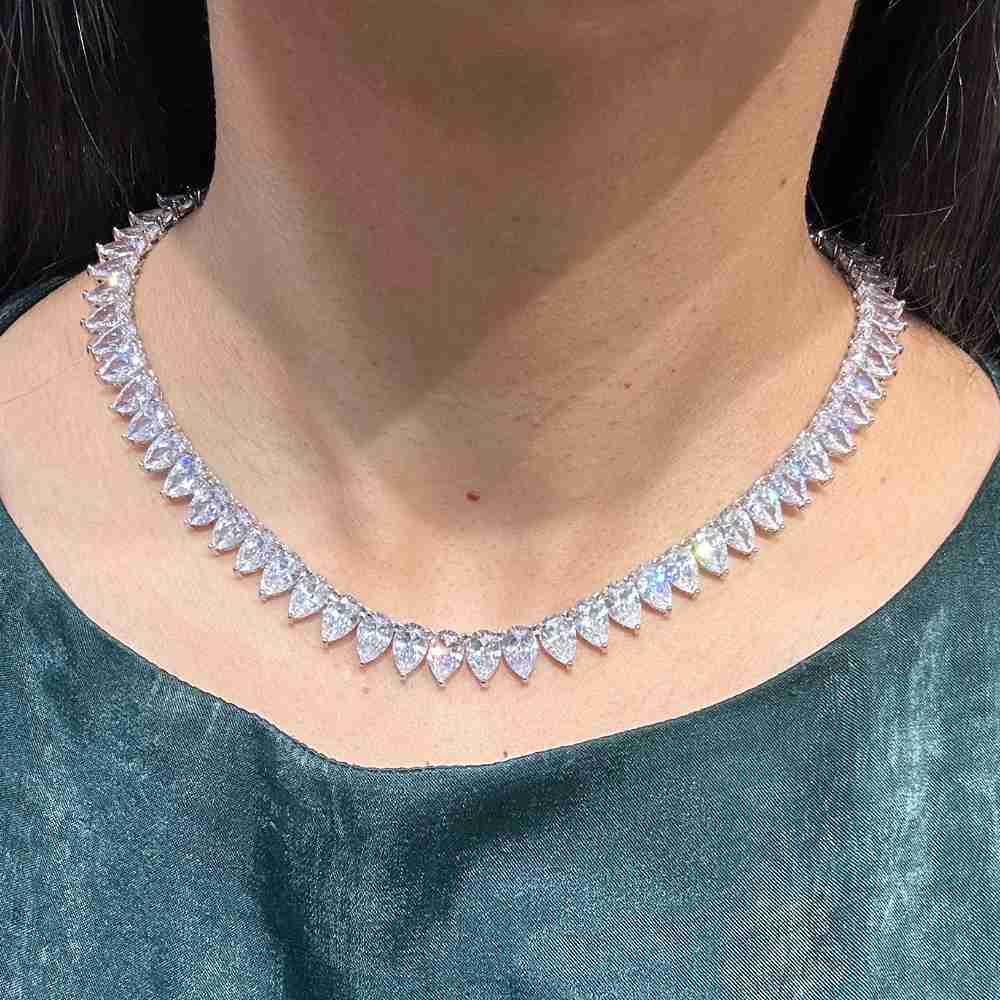 Drop Shape Diamond Set image 1