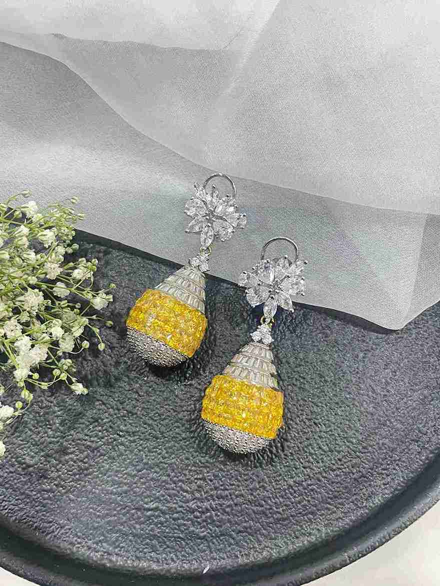 ELLA YELLOW DIAMOND EARRING image 0