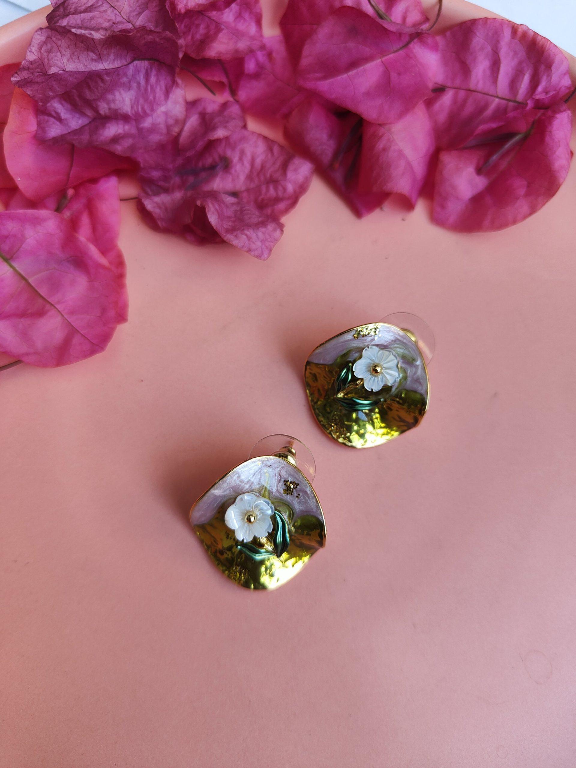 Resin Pink Floral Earings image 0