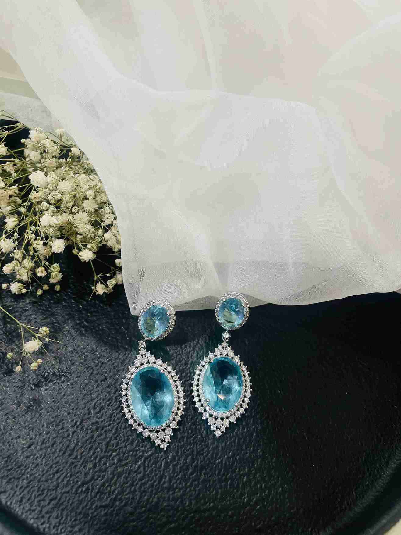 OVAL CRYSTAL 92.5 SILVER EARRING image 0