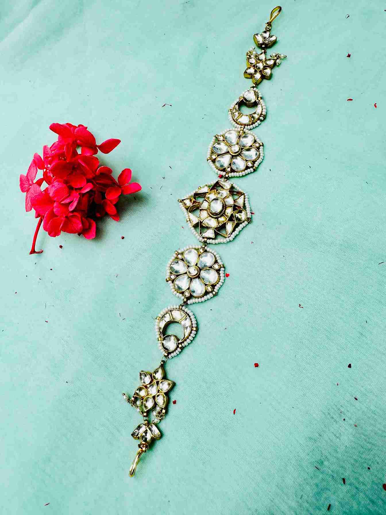 Akuti sheeshpatti image 0