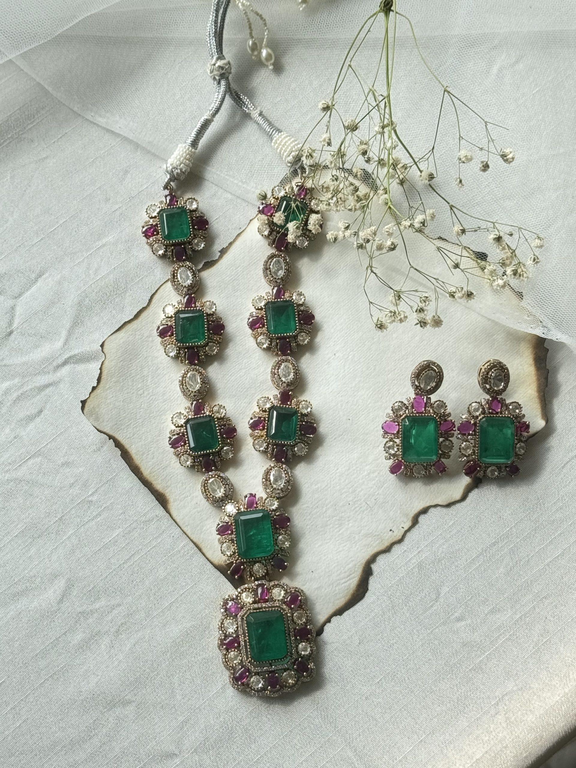 Vriti Polki Set image 0