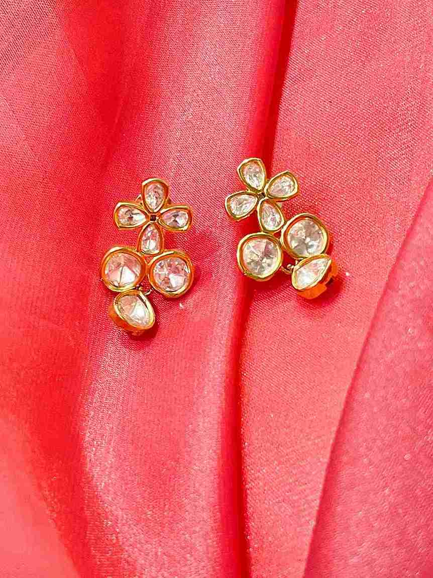 VARSHA POLKI FLOWER EARRING image 0