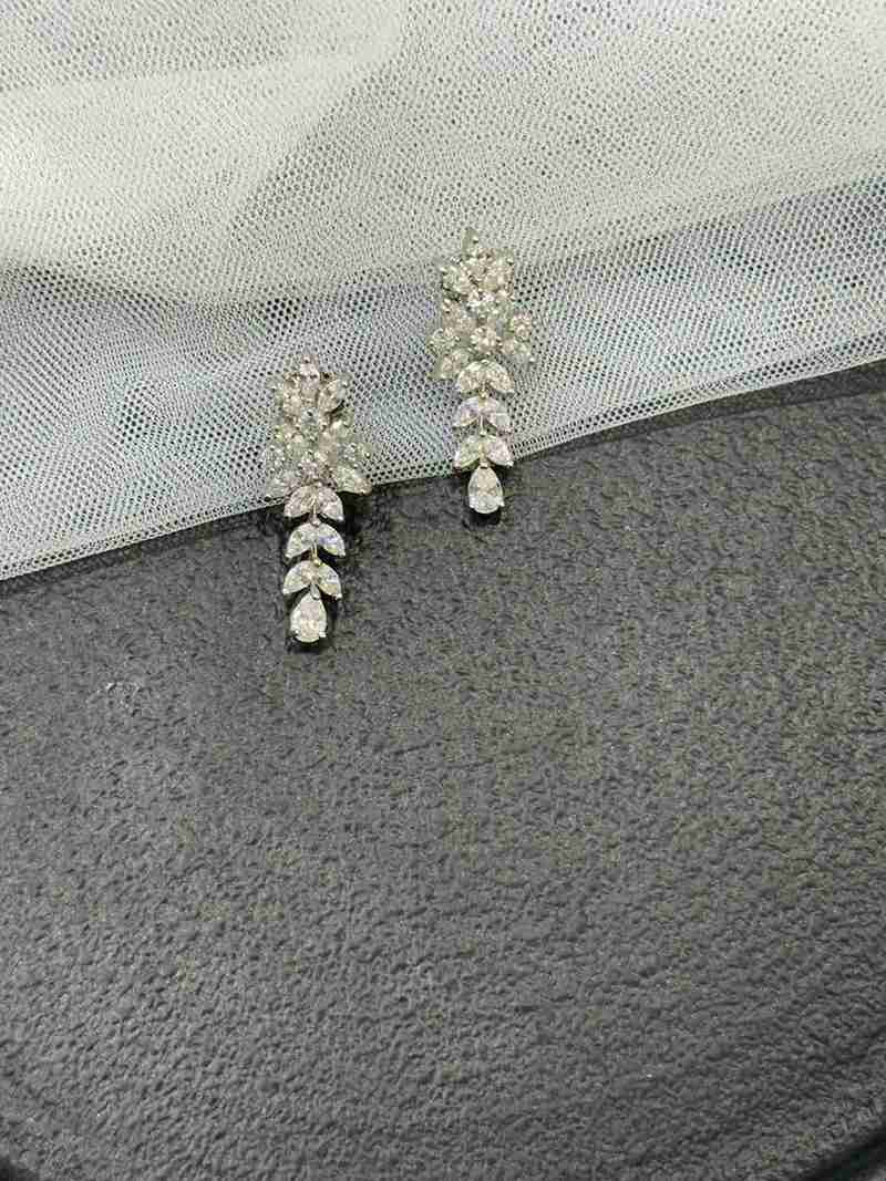 KYLIE DIAMOND EARRING image 0