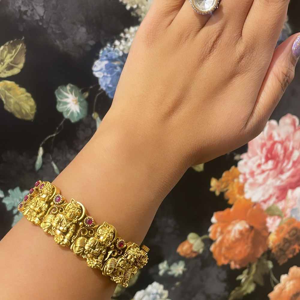 Kaanha Gold Bangle image 0