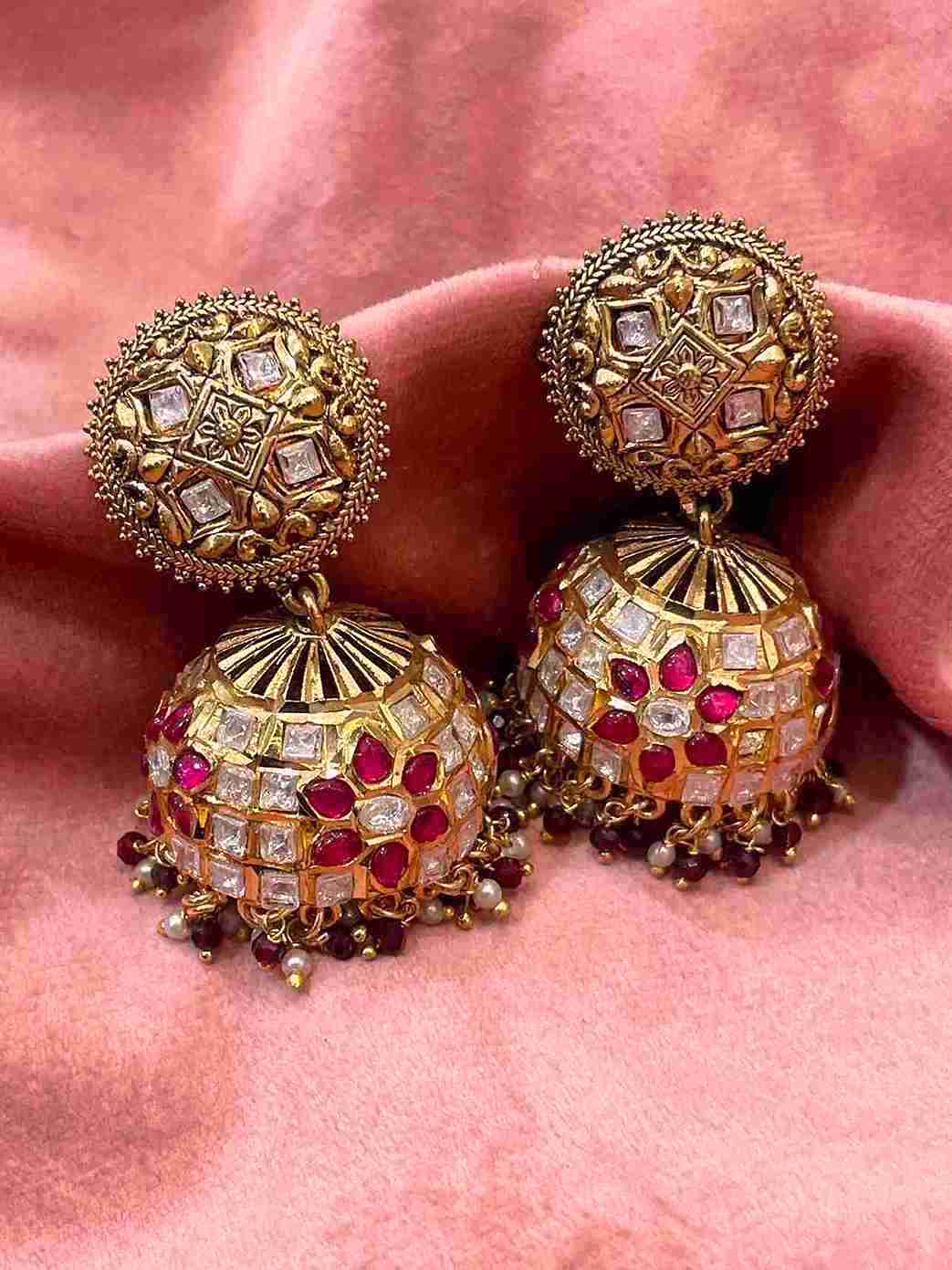 SAUNDARYA GOLD JHUMKA image 0