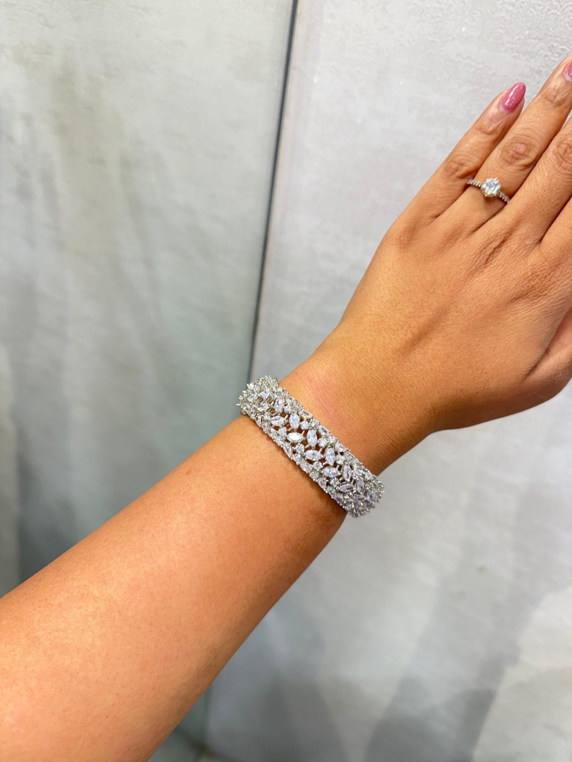 Ekani Diamond Bangle image 0