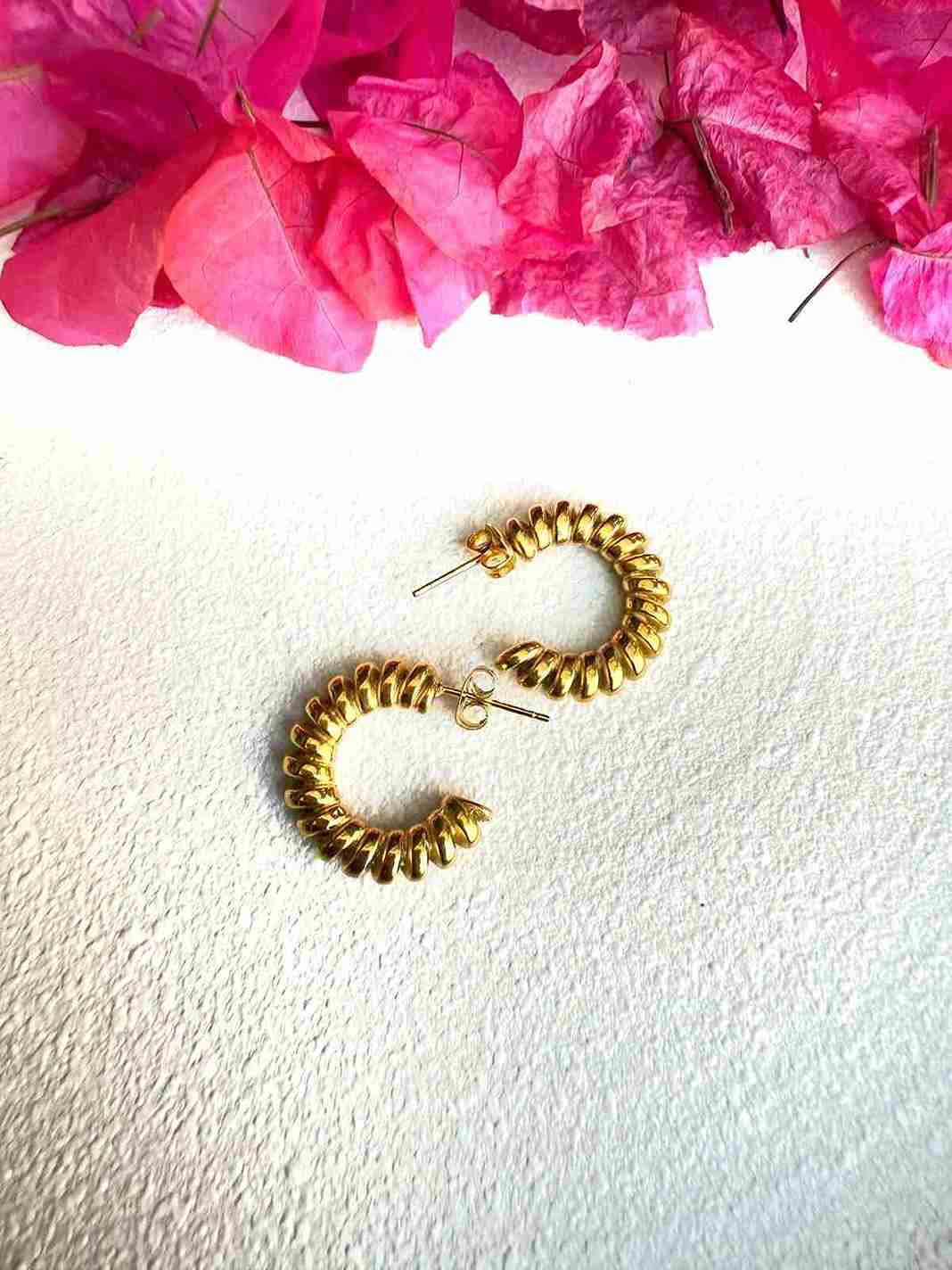 MINI TWISTED HOOPS image 0