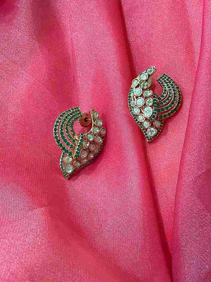 ADHYA GREEN POLKI STUD image 0