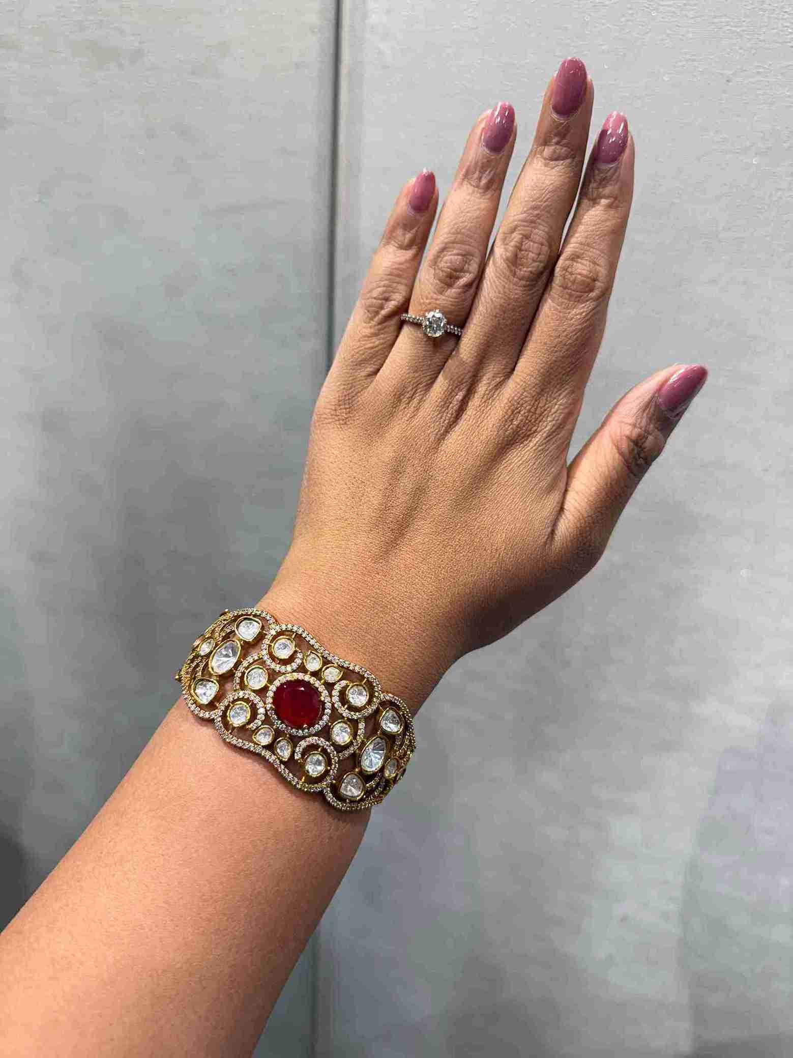 MEENA RED POLKI BRACELET image 0