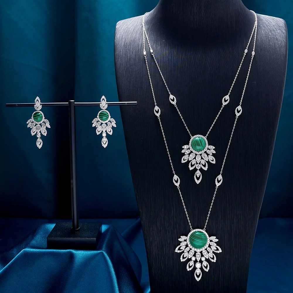 SAVANNAH PENDENT SET image 1