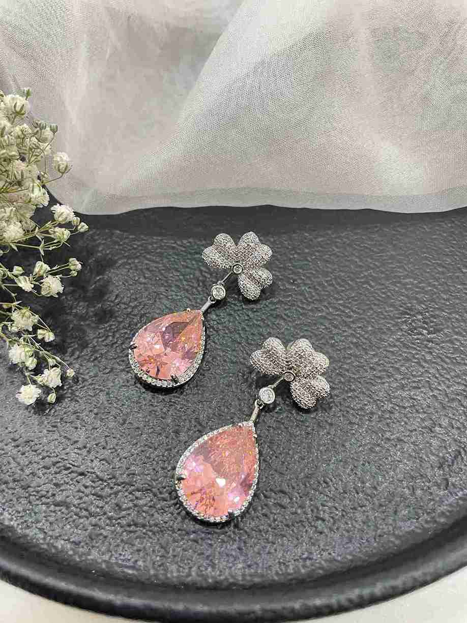 FLOWER 92.5 SILVER EARRING image 0